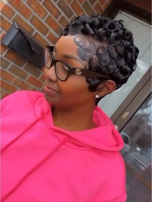 No need to really cut your hair when weave doing  em like this! #blackstyles #blackhair #blackpeople #quickweave #laceclosure #shortcut #pixiecutblackwomen #