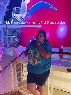 All I want for Christmas is to go on a Disney Cruise 🚢 #draft #postingdrafts #disneycruise #disneycruiseline #disneywish #disneytreasure #shouldimovehere #andreaindisneyworld #travelwithandrea #christmas 