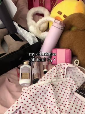 #christmasgifts #christmashaul #birthday #gifthaul #coquette #pink #softcore #softaesthetic #minivlog #Vlogmas #dollette #fyp #xyzbca