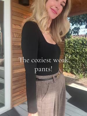 In love with these pants!  Work clothes should feel comfortable while having you look professional!  These elastic waist, wide leg pants by @Halara_official have a classic print and will have your office asking you “Where did you get those pants?”!  #halara #OOTD #workoutfits #outfitsforwork #workingmom #workingwomen #pants #pantsforwork #workpants #workoutfit #womensfashion #womensclothing #OOTD 