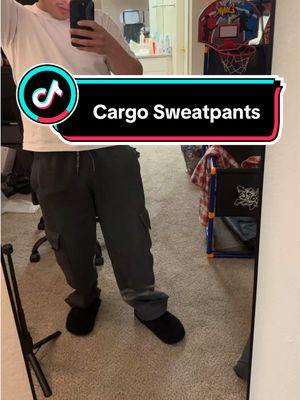 Cargo sweatpants are a must have for this cold weather #cargosweatpants #cargos #cargopants #sweatpants 