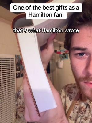 Bro really did write like he’s running out of time// THANK YOU SO MUCH MOM I LOVE YOU ❤️❤️ #hamilton #alexanderhamilton #ushistory #revolutionarywar #revolution #federalistpapers #nonstop #musicaltheatre #musicals #historytok #history #funfacts #longervideos #fyp #viral #drewparker2k #jamesmaddison #johnjay @Hamilton 