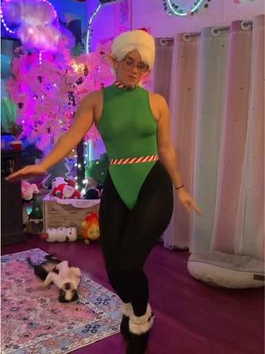 Last one, Merry Christmas again everyone and enjoy the night with your loved ones.✨❤️🎄 #viral #fyp #influencer #merrychristmas #trending #dancer #dancechallenge #professionalcosplayer #elfcosplay #bostonterrier 