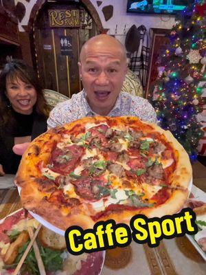 Had to celebrate #christmasdinner once again @caffesportsanfrancisco in #northbeachsf #sanfrancisco because we simply love everything about this place from the delicious food, excellent service, amazing ambiance with the Christmas spirit, and a cool neighborhood! #merrychristmas #sffoodie #sfeats #bayareaeats #italianfood 