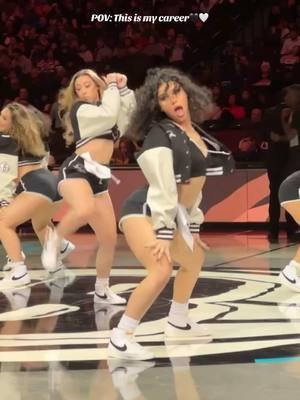 hi I can’t believe I get to do this for a living 🥰🌟 #nbadancer #brooklynettes #brooklyn #dance 