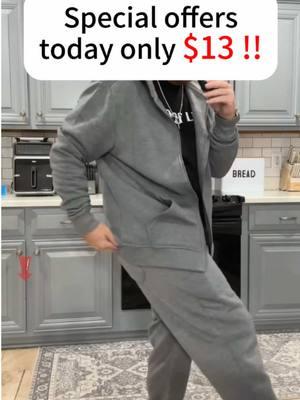 Mens Hoodie Jogger Set #fyp #TikTokShop #viral #riktok #tiktokmademebuyit #suit #boysclothing 