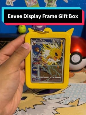 Eevee Gift Box + Random Jumbo Pack with a Guaranteed Hit! from @Dreamer LA Collectibles #eevee #umbreon #moonbreon #rayquaza #chinese #pokemon #pokemontcg #tradingcards #collectibles #TikTokShop 