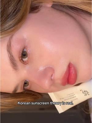 Lightweight and effortless sun care, even with winter skincare layers ❄️✨ @Klaudia #beautyofjoseon #boj #sunscreen #spf #reliefsunaquafresh #kbeauty #reliefsun  #koreanskincare #koreansunscreen #wowsunscreen