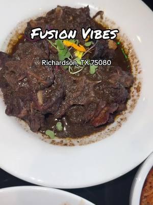 I miss tx so much !! The oxtail,  jollof, lamb chop n grits …I couldn’t breathe 10/10 and music was Bussin 😍😍 #fusionvibes #tx #dallas #plano #richardsontx #texas #goodeats #food #Foodie #jollof #oxtails #caribbeanfood #AfricanFood 