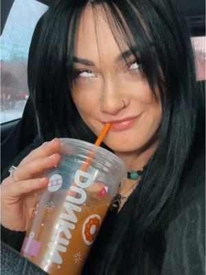 people should myob 👀 #fyp #trending #heeyitslil #coffee #caffiene #dunkin #icedcoffee #dunkindonuts #blackhair #softgoth #eyeroll #xyzbca #fyp #plugs #piercings #tattoos #alt #bi #viralvideo #drinkinproblem #midland 