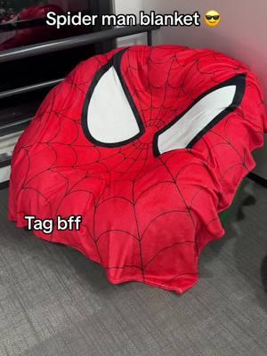 Spider man blanket,don’t miss out😎#blanket #newyork #tiktokshopblanket #blanketlife #spotlightfinds #spiderman #spidermanblanket 