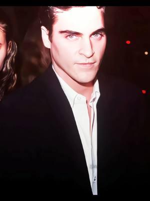 ну какой он милашка 🥹❤ #joaquinphoenix #joaquinphoenixedit #2000s #oscar #edit #fyp #foryou #fw #fakeall #foryoupage #gladiator #commodus 