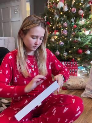 Christmas morning unboxing #fyp #motherdaughter #momofthree #twins #christmastiktok #gift #twinsoftiktok #iphone #skims @MykelaL 