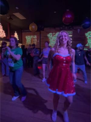 If I’m singing it’s a favorite! 😍😂 @Wendy Benham  #linedance #linedancing #jaysean #lilwayne #liljon #fyp #dancer #linedancers #dancersoftiktok #bigwhiskysaloon #puyallup #washington 