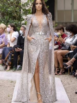 ZUHAIR MURAD F/W 21/22 #throwback #zuhairmurad #hautecouture #couturedress #altacostura #fashion #fashiontiktok #dresses #beauty #couture #style #model #Runway 