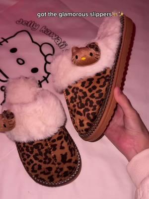 Love this hello kitty leopard print slippers SOOO MUCH!!😍😍#hellokitty #fyp #hellokittylover #uggs #uggslippers #hellokitty😻 #hellokittycheck #hellokittygirl #sanrio #sanriocore #hellokittyandfriends #slippers 