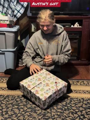 #christmas2024 #brother #brotherlove #gift #navycowgirl03 #giftwrapping #fypシ゚viral #countryfarmgirl #merrychristmas #christmasgift #viralvideo #giftopening #christmasday #holiday #family #thankful #blessed #mylife #proudmom 