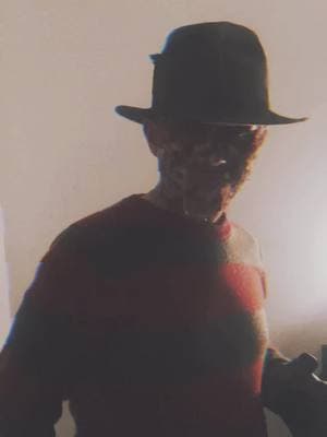 #nightmareonelmstreet #freddykrueger #robertenglund #freddysnightmares #hauntedmansionsofalbion #freddykruegerofalbion #fyp 