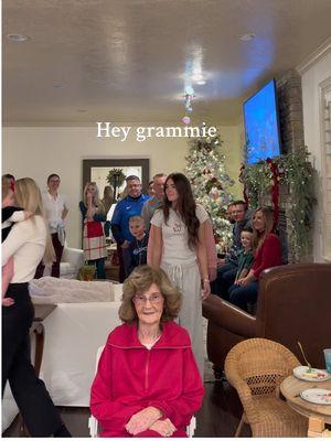 She’s so cute she did her best 🥹💕 #grandma #heygrandmachallenge #utah #family #christmas #grammie 