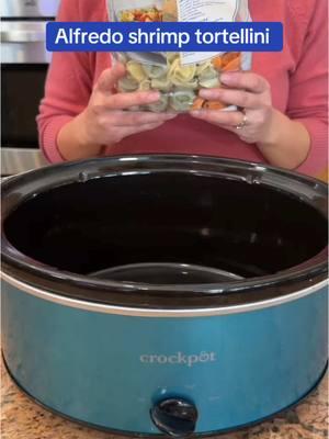 Easy crockpot dinner! #cookingfun #EasyRecipes #sogood #yummy #crockpots #shrimp #pasta 