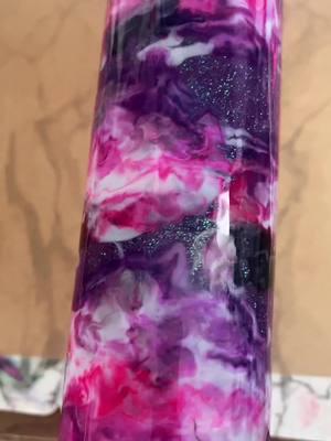 Swirling some ink #stormcloudcreations #epoxyresin #resinart #resintumblers #tumblers 