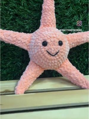 New pattern alert! 🚨 I had the opportunity to test this sea star pattern for @adleescorner ! Make sure you head over to her page to grab this no sew and fun pattern! ⭐️ ⭐️ ⭐️ #seastar #patterntester #crochet #makeitwithmichaels #yarn