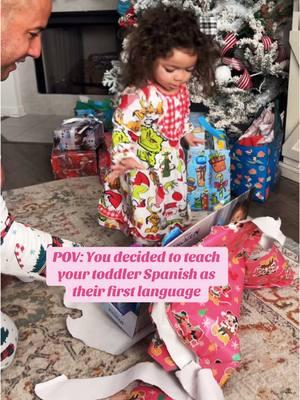 As a bilingual parent, it’s so rewarding to see my 2-year-old speaking Spanish fluently—especially when she’s out here saying the funniest things! #bilingualtoddler #spanishfortoddlers #latinacontentcreator #RaisingBilingualKids #SpanishFirstLanguage #BilingualParenting #HispanicHeritage #latinamom #spanishfortoddlers 