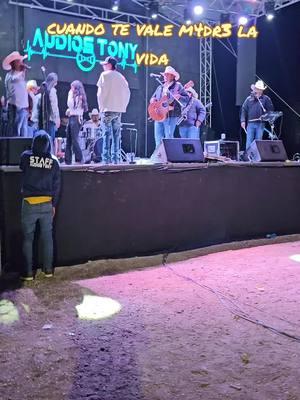 cuando te vale m4dr3 la vida #fyp #paratii #chavezfamily #usatiktok #cerroprieto #Cadereyta #Queretaro #Mexico #baile #paratiiiiiiiiiiiiiiiiiiiiiiiiiiiiiii #fypシ 