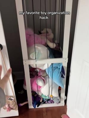 This has made keeping the play room organized so much easier #stuffedanimalzoo #toystorage #toystoragehacks #stuffedanimalstorage #newyearsorganizing #playroomorganization #mademyyear #newyearnewaura #winterfinds #ttsstarcreator #toptierdecember #tiktokshopcreatorpicks #tiktokshopyearendsale 