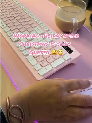 PINK OFFICE AESTHETIC 💕💕 #amazoninfluencer #amazonfinds #pinkoffice #pinkaesthetics #pinkreels #pinktiktok @Amazon