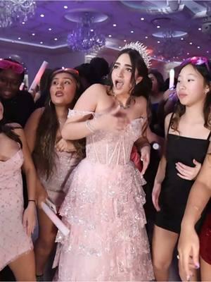 Rinat and her friends have a blast at her #sweet16 Do you want a dj company that can take your party to another level. Info in profile. @Lil Uzi Vert #justwannarock #mitzvah #batmitzvah #barmitzvah 