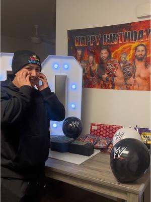 I couldn’t stop cheesing lol #WWE #wwebirthday #wwecake #wweparty #happybirthday #happybirthdaytome #codyrhodes #romanreigns #sethrollins #edge #tripleh #bayley @Cody Rhodes 