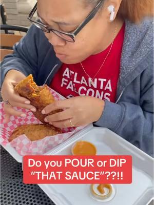 ✨We made her dream come true… Do you POUR or DIP “THAT SAUCE”??!!! I’m a DIPPER, what are you??!! COMMENT down below👇🏾👇🏾👇🏾 ✅Order yours at www.loveyou1stvvs.com . . . #LoveYou1st #AtlantaFalcons #FruitInfused #Lemonade #AtlDrinks #AtlFoodies #TravelingFoodies #InstaFoodies #Atlanta #ThatSauce #FYP #Viral #CreatorSearchInsights #MotherDaughterDuo #LifeRolls #DipIt #Dip #Aioli #VeganFoodies #VegetarianFood #Football #FoodieGram #Falcons