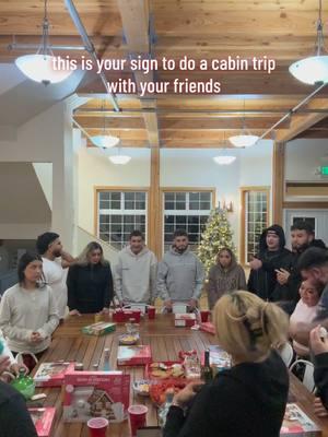 you guys most definitely need to do it 😂😭🤌❄️☃️ #CapCut #fypシ゚viral #christmas #cabintrip #fy #fyp #xmasactivities #winteractivities #funthingstodo 