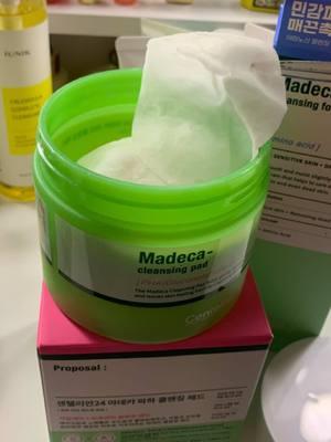 This Madeca cleaning foam is rich and refreshing in my skin. It works great with my dry skin and helps remove my dead skin very well. After washing it with water my skin feels better than before. I love it. Madeca cleaning pads helps removing my dead skin very well and take care of my pore care. I love how it does on my skin. It is easy to use and with very refreshing skin after using it. Great cleaning pads. #cleaning pad #cleaning foam#skincare #skincaretips @go.picky@picky.us @centellian24_global #pickyreview #gopicky #pickyxcentellian24 #centellian24