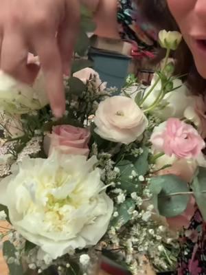 Come behind the scenes for a day in my life as a wedding venue owner, wedding planner, and florist- #weddingvenue #wedingchapel #gateleyhillgardens #oklahomabride #arkansasweddingvenue #peonies 