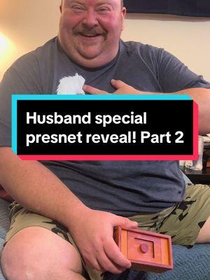 I love a good experience gift! I think they make the BEST presents! Timmy loves concerts! & making @Tyler Childers his present for the 3rd time ( only seen him twice though-first concert tickets wete bought 2019 for 2020 show.) Special Present for the Win!!! #husbandwife #christmaspresents #surprise #puzzlebox #merrychristmas #tylerchilders #concert 