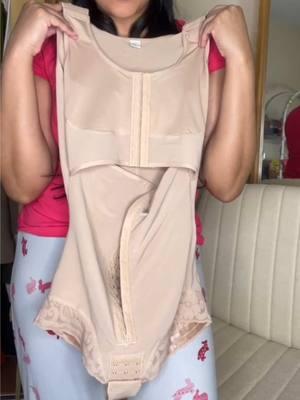 #shapewearreview #shapeweargirl #shapeweartiktok #shapewearbodysuits #shapeweardress #shapewearshorts 