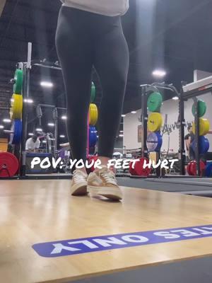 Gym etiquette : wipe the platform after #footpain #footstrength 