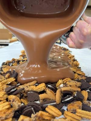 35 pounds of chocolate 😲 #chocolate #milkchocolate #bark #cookies #cookie #pour #candy #candymaker #delicious #fyp #sugar #sounds #fypシ゚viral #viraltiktok #asmr #satisfying #satisfyingvideo #asmrsounds #asmrtiktoks #asmrcandy #asmrvideo #asmrfood #asmr_tingles #herculescandy #syracuseny