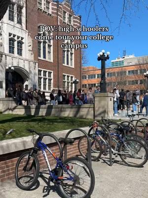 They have no idea what they are getting themselves into😳 #collegecampus #campustour #collegetour #freshmanyear #collegeadmissions #universityofmichigan #college 