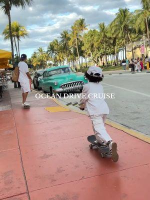 Ocean drive cruise 🛹🏖️🌊🌴☀️ #skateboarding🛹 #skatetok #skateboardingkids #skateboarder #kidswhoshred #skateboardingisfun #skateboardingdaily #skateclips #skaterstyle #sk8life #MomsofTikTok @onefelix 