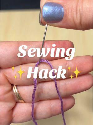 How to Thread a Needle Without a Threader #sewingtiktok #diyer #costura #sewinghacks #hacks #lifehacks #costurafacil #howtosew #costuracreativa #costuraparaprincipiantes #tips #tipsandtricks #coser #howto #craft #sew #sewingtutorial