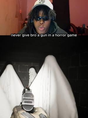 never give bro a gun in a horror game 😂 (Twitch/YT: HeyyVance) #chuxie #scarygames #jumpscare #fypage #viral