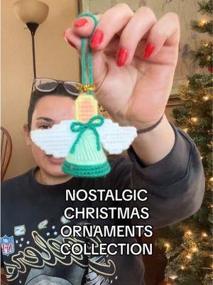 BIG ornaments girl over here 😍🎄 until next season, Christmas Tree 👋🏼 What’s your favorite Christmas ornament on your tree?? #christmasdecor #nostalgicchristmas #christmastreedecorating #christmasornaments #nostalgicchristmastree #ornamentcollection #takedownchristmasdecorations #vintagechristmas #realisticchristmas 