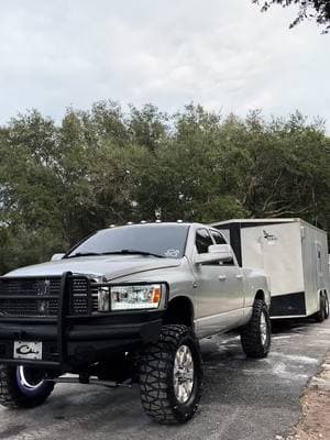 New trailer who dis 👀 #fyp #trucktok #3rdgen #mudgrapps #bubbatruck🌾 #enclosedtrailer 