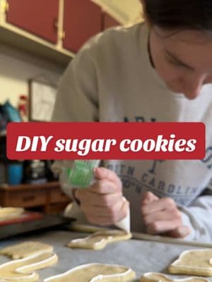 New DIY unlocked @sunrisecookieschs #DIY #diyproject  #creatorsearchinsights #sugarcookies #sugarcookiedecorating #cookiedecorating #fyp #messymom #sahm #relatable #MomsofTikTok #messydiy #diyfail 