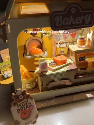 the cutest bakery 🧸🥐🧁 @Rolife official #rolife #rolifeminiatures #rolifeminihouse #miniaturehouse #DIY #cute #giftidea 