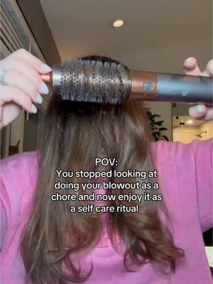 I am not me without a blow #blowout #athomeblowouts #dyson #dysonairwrap #dysonairwraptutorial #haircare #haircareroutine 