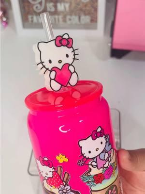 Hello Kitty Straw Toppers 🩷  PM me to order yours! The website is not available right now but I'm still taking orders 🫶🏻 ——————————————————— Escribeme al DM para ordenar los tuyos! El website no esta disponible por el momento pero continuo tomando ordenes 🫶🏻 • • • • • • #hellokitty #strawtopper #hellokittylover #pink #hellokittygirl #hellokittyandfriends #sanrio #tumblersoftiktok #tumblers #tumblermaker #crafts #crafter 